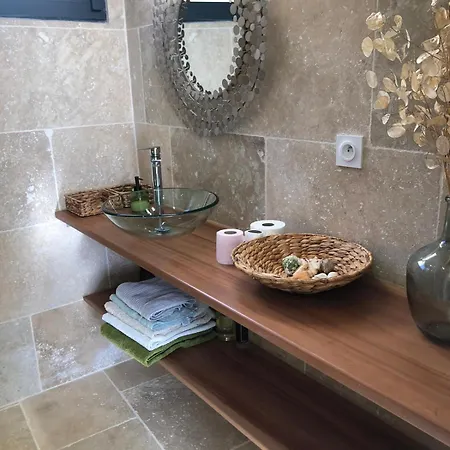 La Figuiere Apartment *